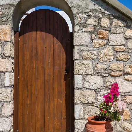 Aegean Village Beachfront Hotell 4*