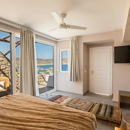 Aegean Village Beachfront 4* 아무피