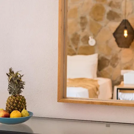 Aegean Village Beachfront מלון