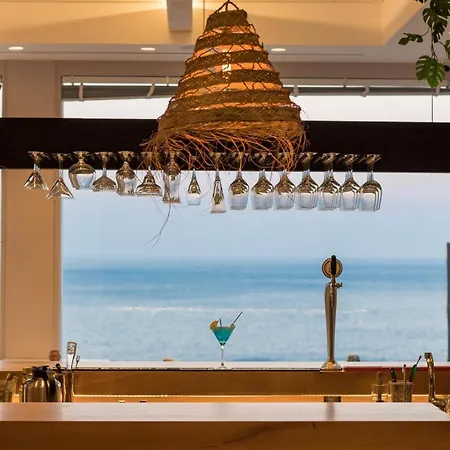 호텔 Aegean Village Beachfront 아무피