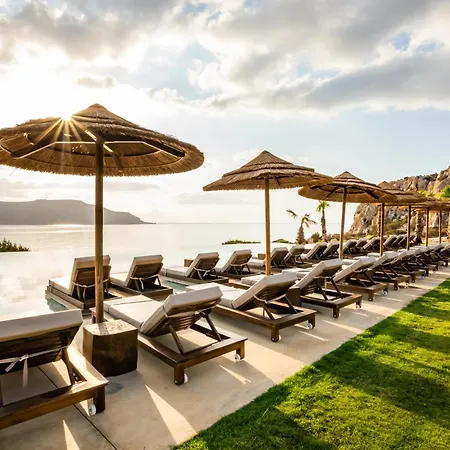 Aegean Village Beachfront 호텔