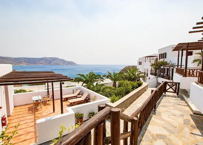 Aegean Village Beachfront 4* أموبي