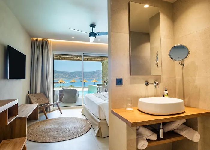 Aegean Village Beachfront 4*