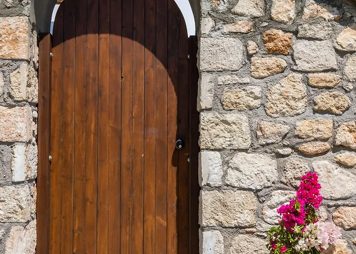 Aegean Village Beachfront فندق 4*